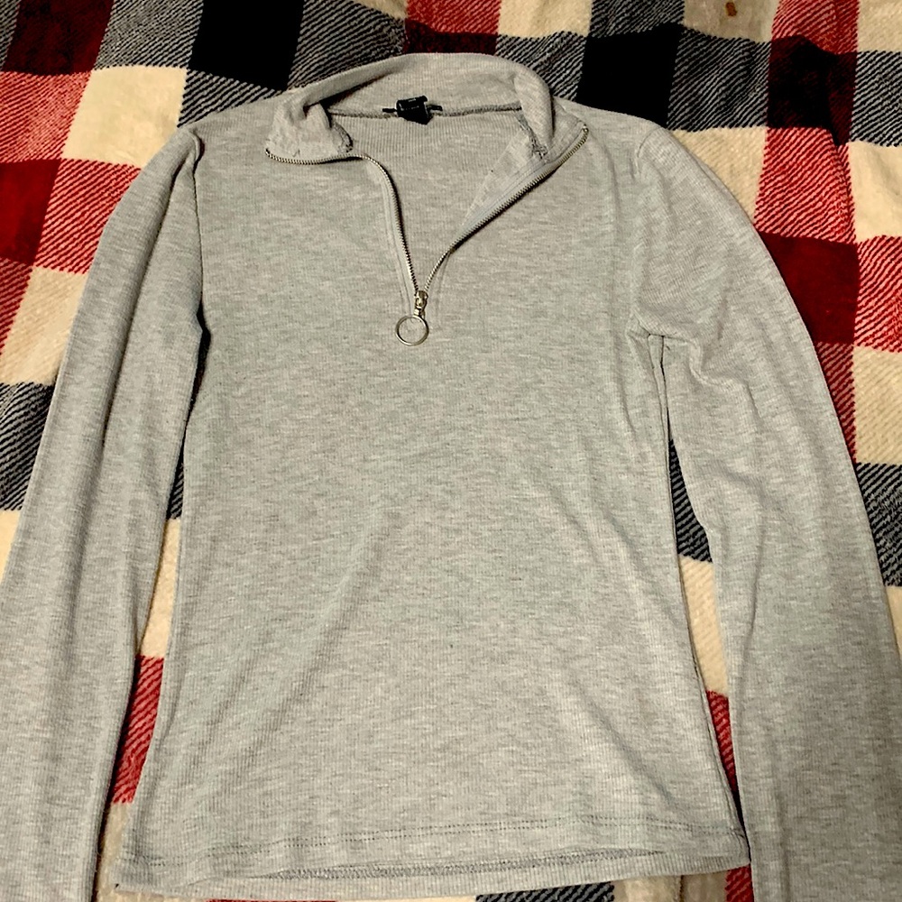selling long sleeve shirt. Streetwear society, small, gray
